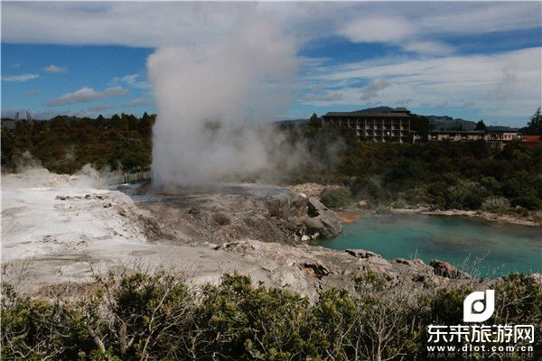 华卡雷瓦地热保护区